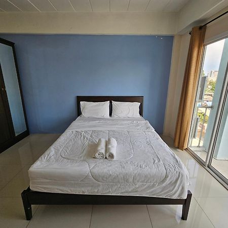 Si Fah At Bangsaen Hotel Ban Rong Khoei Exteriér fotografie