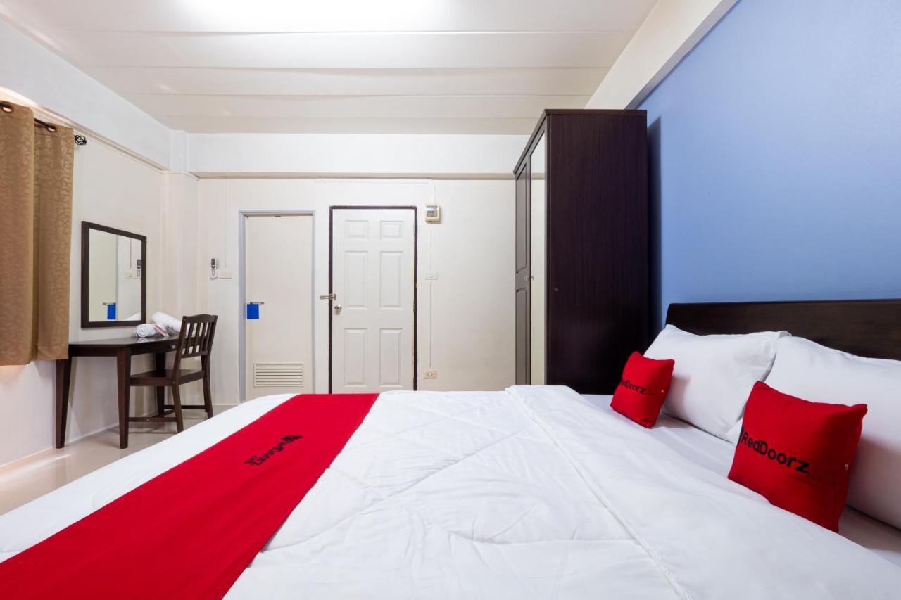 Si Fah At Bangsaen Hotel Ban Rong Khoei Exteriér fotografie