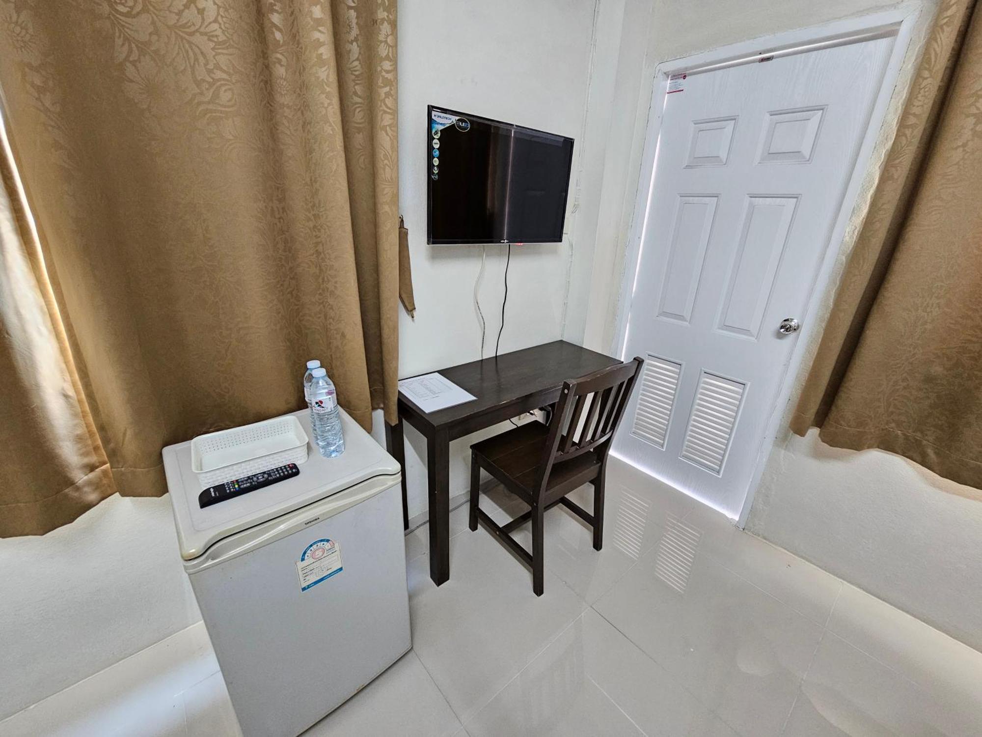 Si Fah At Bangsaen Hotel Ban Rong Khoei Exteriér fotografie