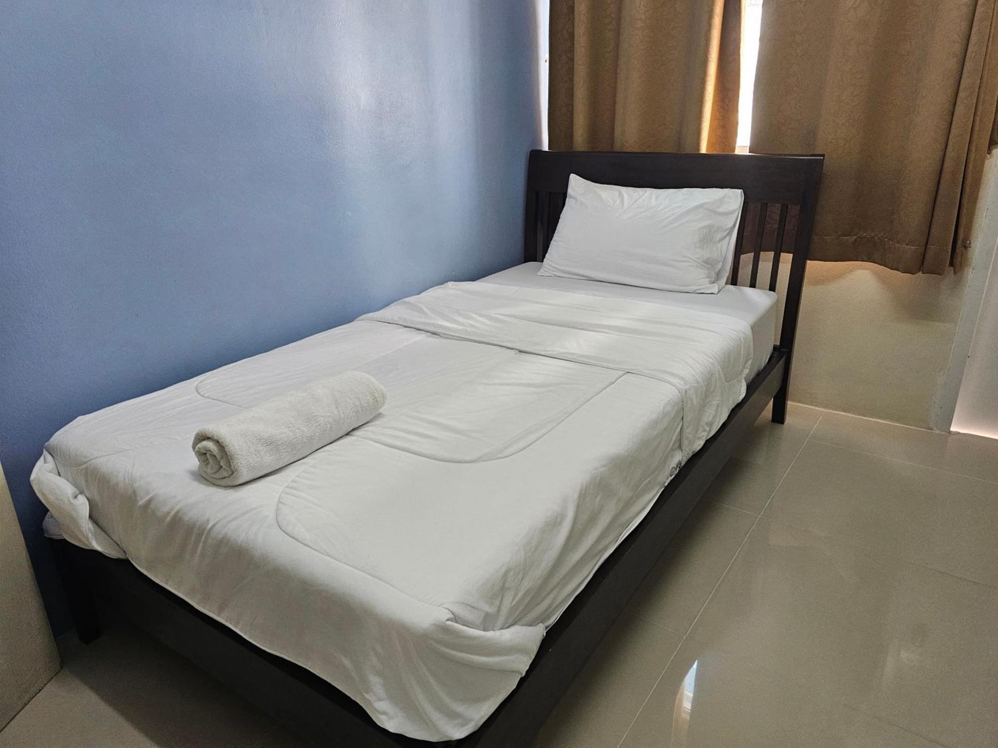 Si Fah At Bangsaen Hotel Ban Rong Khoei Exteriér fotografie