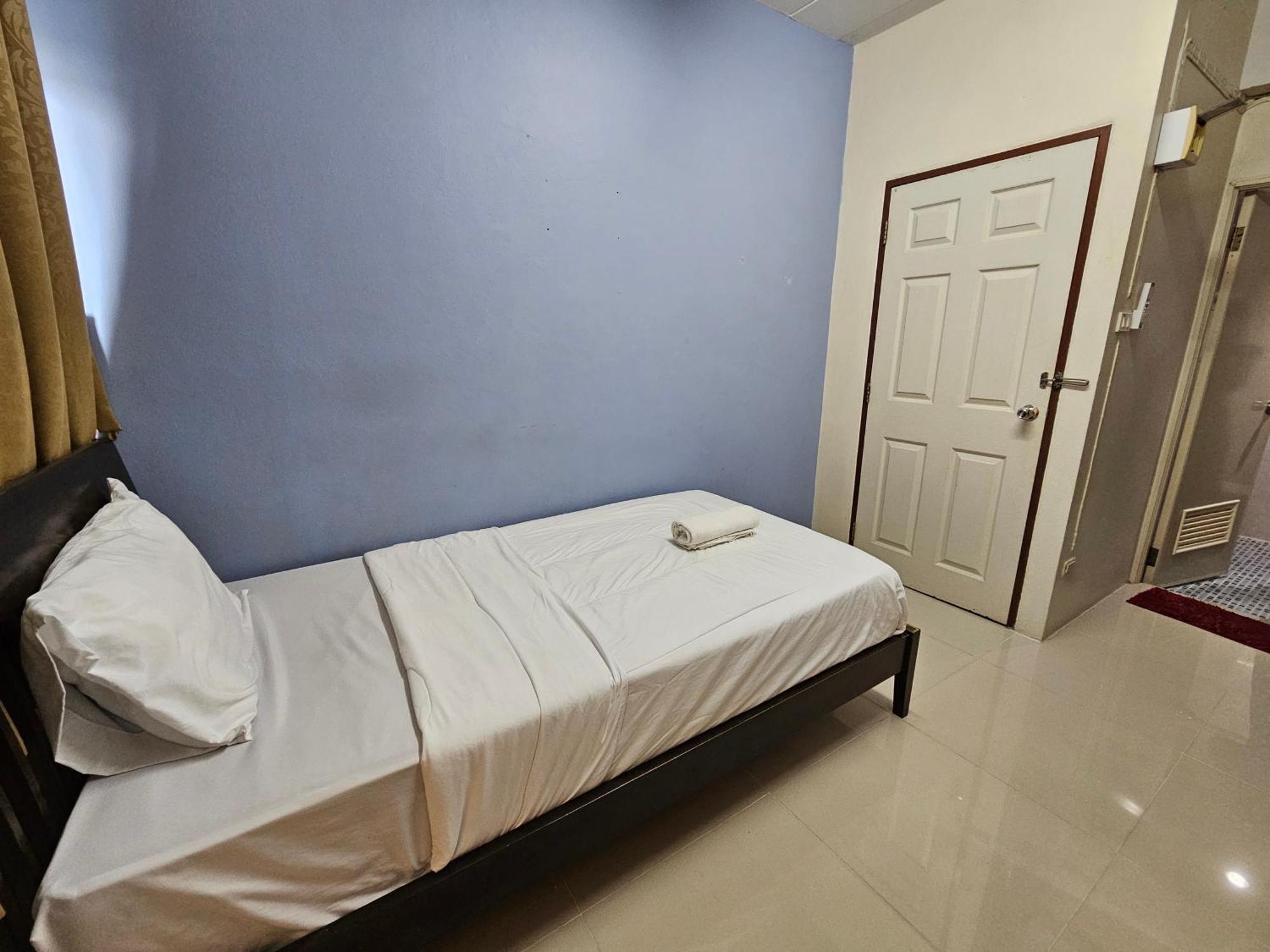Si Fah At Bangsaen Hotel Ban Rong Khoei Exteriér fotografie
